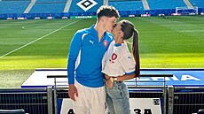 Partnerkou kapitána �eské reprezentace Ladislava Krej�ího je modelka Dominika...