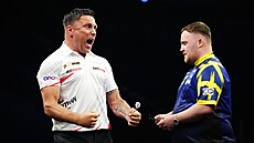 Vel�an Gerwyn Price b�hem jednoho z duel� s Lukem Littlerem.
