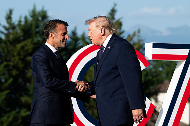 Nebude-li se Írán chovat dobře, začneme jim zas házet bomby na hlavu, hrozí Trump