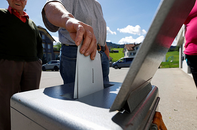 Election Campaigns Kick Off with Unusual Tactics on Olomouc Region