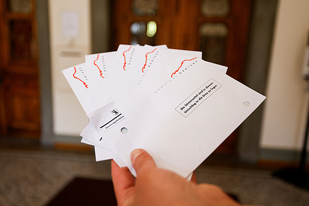 Švýcaři v referendu odmítli populační limit. Krajní pravice neuspěla