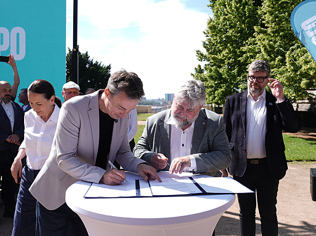Portlík představil kandidátku. Prahu chce dobýt s týmem starostů, žen je pomálu
