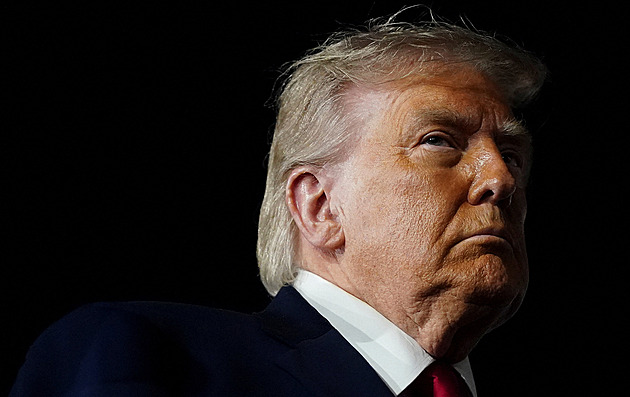 Trump tlačí Evropu k plošnému zdražení léků. Lidé 