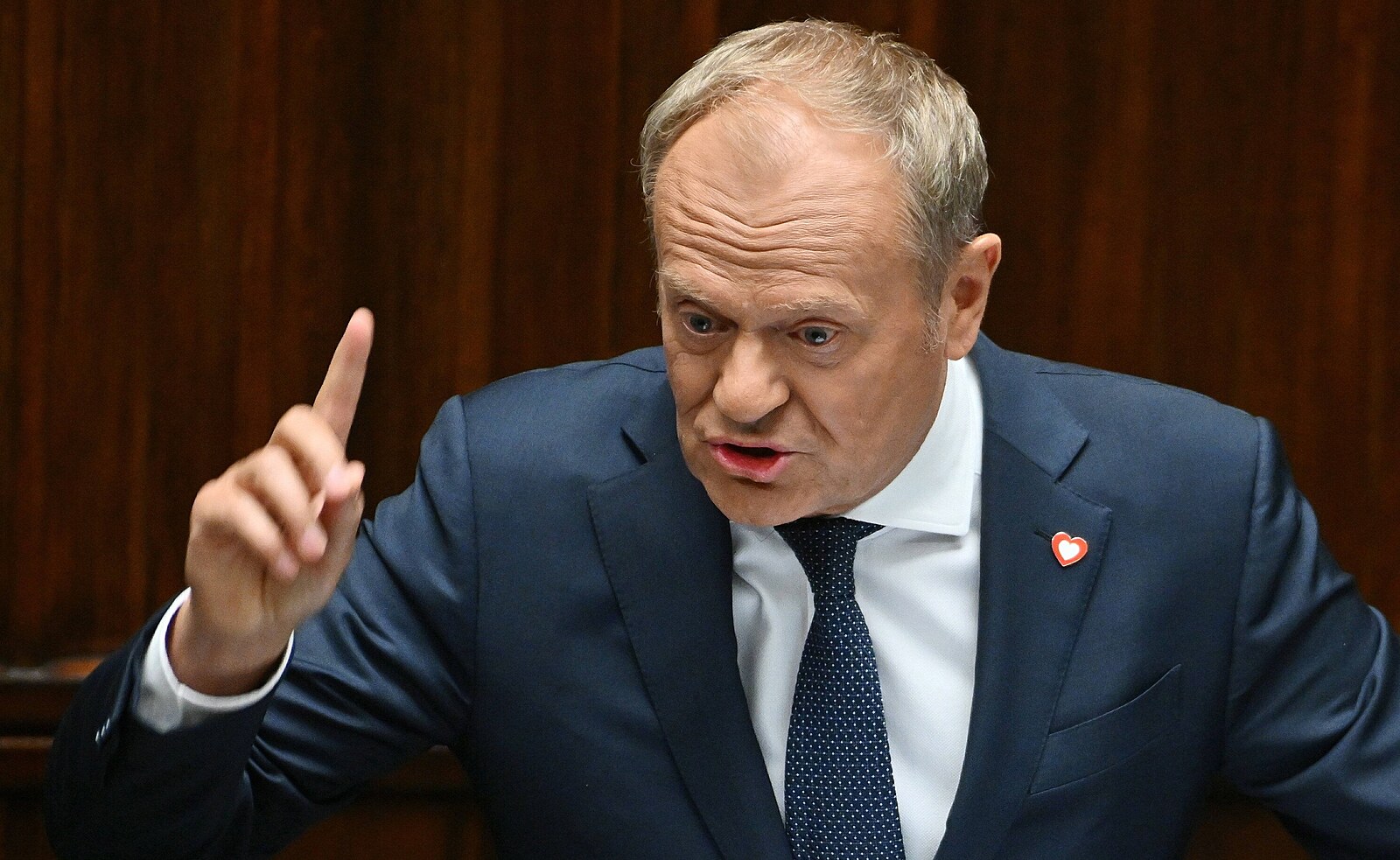 Rusko chystá útoky na státy podporující Ukrajinu, varoval polský premiér Tusk
