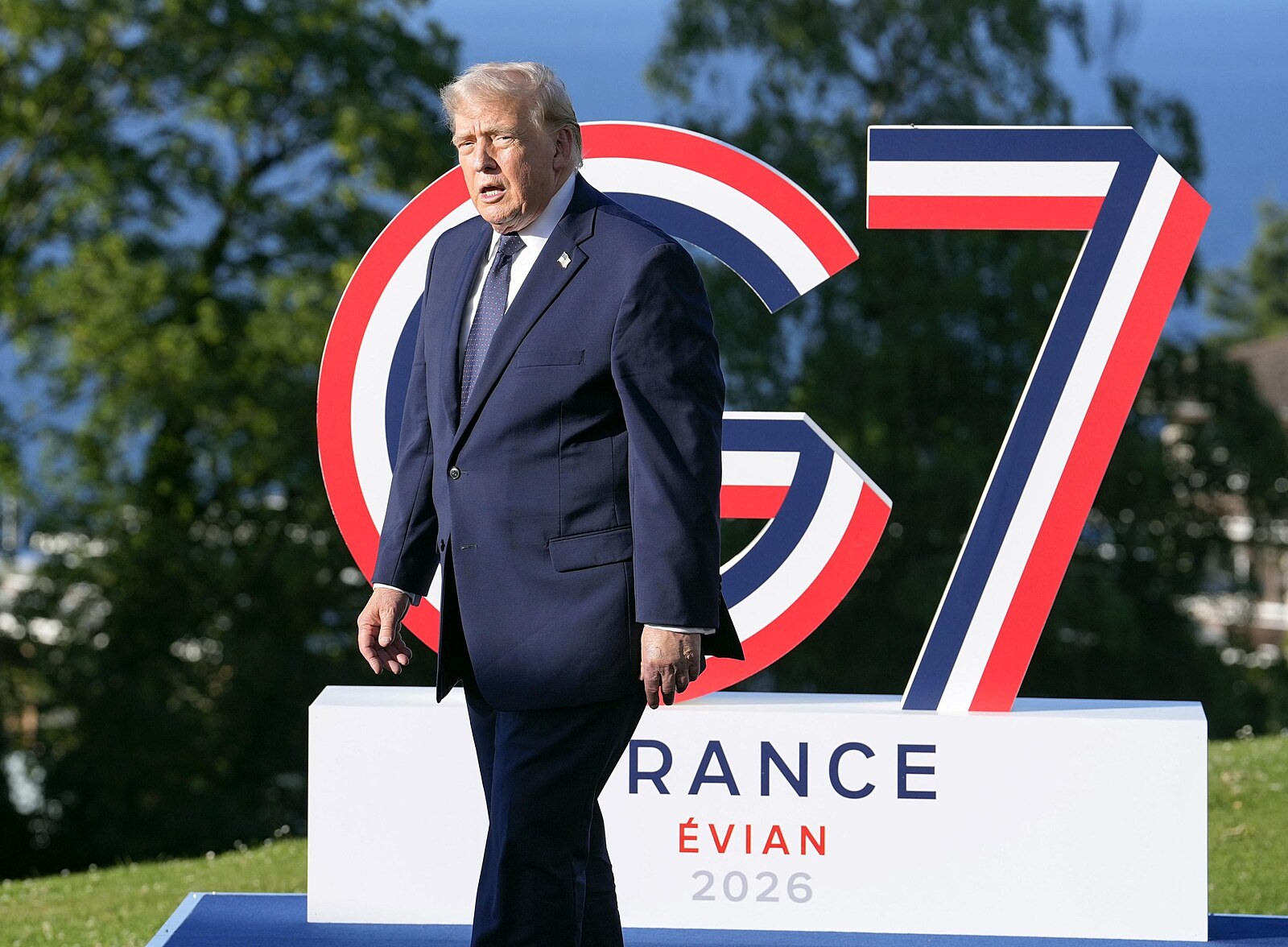 Skupina států G7 uvolní významné zásoby nafty a ropy. Shodli se na tom lídři zemí po výzvě Trumpa