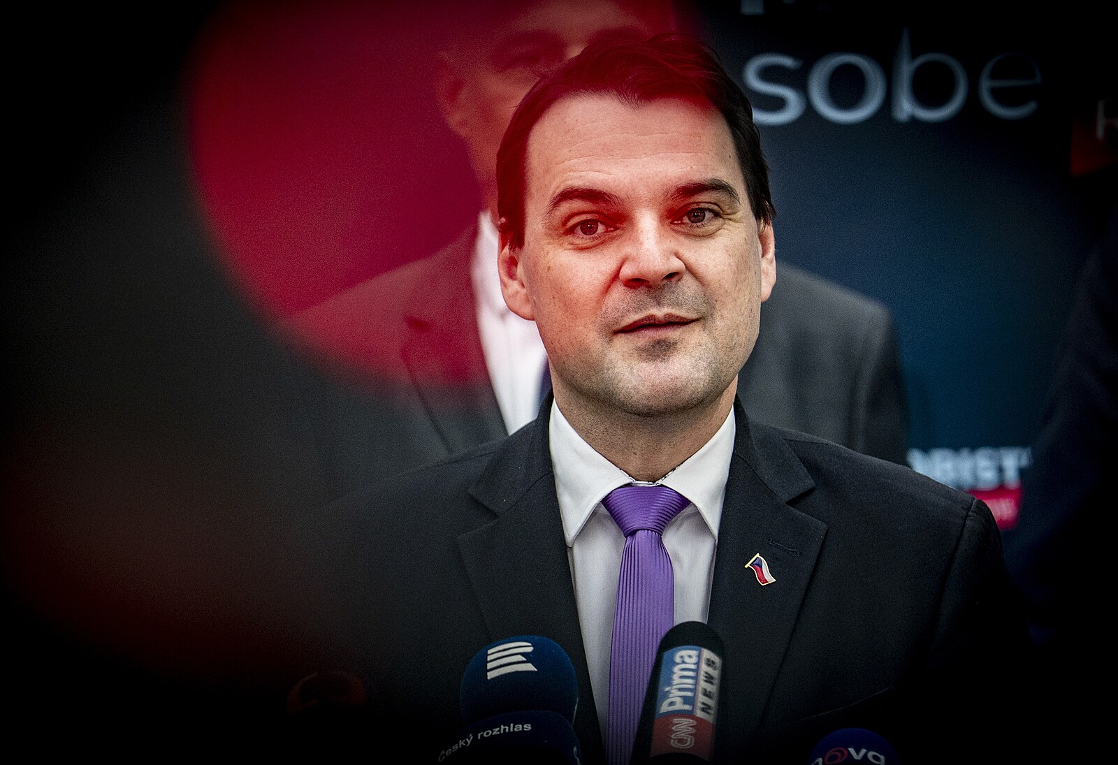 „Já mu to vysvětlím,“ řekl Macinka po sporu s Okamurou. Rozkol v koalici nečeká