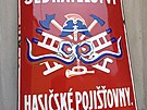 Litá smaltovaná domovní �ísla a staré uli�ní cedule z po�átku dvacátého století...
