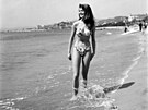 Bikiny k popularit� posunulo i defilé BB v bikinách na Francouzské Rivié�e v...