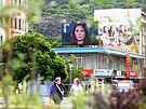 Velkoplo�ná LED obrazovka na st�e�e budovy v centru Ústí nad Labem. (12. �ervna...