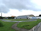 Rychlobrusla�ská dráha se nachází u zimního stadionu ve ��árské Jungmannov�...
