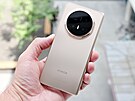 Honor Magic V6