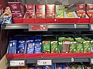 �okoláda zna�ky Fin Carré o hmotnosti 100 gram� stojí 1,19 eura, v p�epo�tu na...