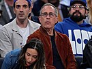 Jerry Seinfeld rovn� pat�í mezi ikonické newyorské komiky, kte�í u� roky chodí...