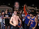 Fanou�ci New York Knicks se sjednotili b�hem ta�ení za výhrou ve �tvrtém finále...