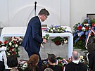 Poslední rozlou�ení se Zde�kou Ma�ínovou, dcerou generála, odbojá�e z druhé...