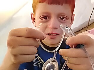 Palestinský chlape�ek Abú D�unajd si rozbil brýle. Je to zpráva na p�ední...
