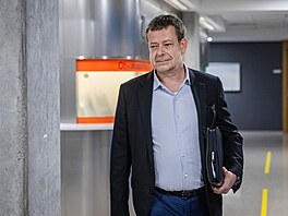 Právník a bývalý ministr spravedlnosti Pavel N�mec p�ichází k Obvodnímu soudu...