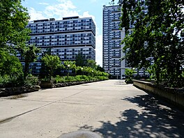 Le Lignon je unikátní urbanistický projekt, který najdeme ve m�st� Vernier, v...