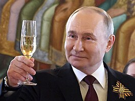 Putinovo tajné vina�ství získává i p�es sankce nejvy��í ocen�ní na presti�ní...