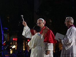 Pape� Lev XIV. v Barcelon� po�ehnal a tím slavnostn� otev�el v� Je�í�e Krista...