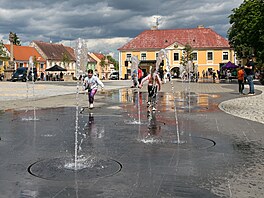 Nám�stí v Postoloprtech po rekonstrukci. (�erven 2026)