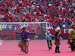 Zahajovací ceremoniál v Kanad�. Druhý hrací den. Kanada vstoupí do domácího...