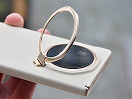 Honor Magic V6