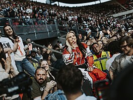 Ewa Farna na prvním ze t�í koncert� v Edenu. (13. �ervna 2026)