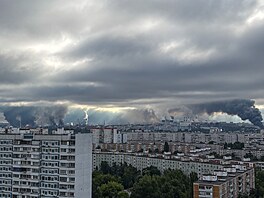 Ukrajinské drony zasáhly rafinerii v Moskv�. (18. �ervna 2026)