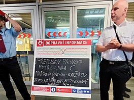 Ve stanici metra B Bud�jovická zasahuje policie. (10. �ervna 2026)