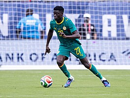 Bara Sapoko Ndiaye (31. prosince 2007) hraje za n�mecký bundesligový klub...
