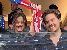 Dylan Sprouse s partnerkou Barbarou Palvinovou