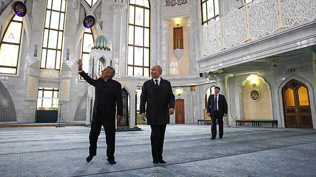 Rusk� prezident Vladimir Putin ve velk� me�it� v Kazani, hlavn�m m�st� rusk�ho Tatarst�nu (17. �ervna 2026)