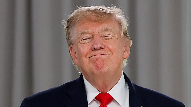 Americký prezident Donald Trump na summitu skupiny G7 v Evian-les-Bains (16....