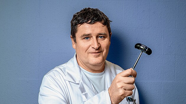 prof. MUDr. Jakub Hort, Ph.D., neurologa a vedouc� Centra pro poruchy...