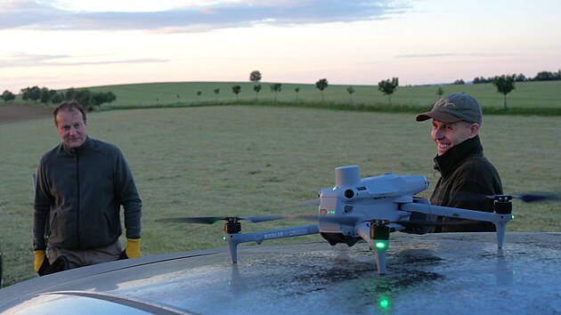 Dron, kter� si myslivci z �e�ice na ���rsku letos po��dili, je vy�el na zhruba 185 tis�c korun.