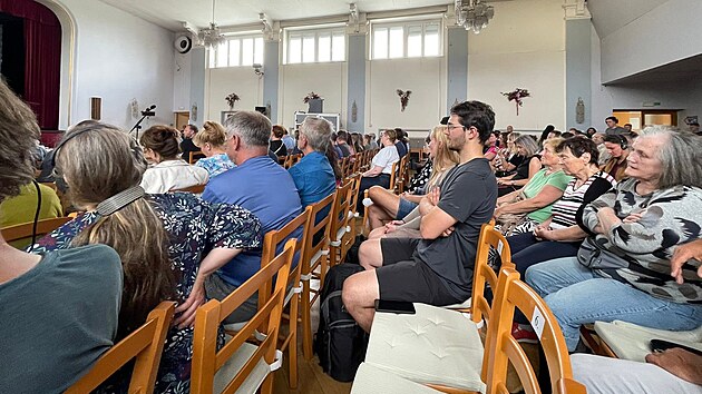 Ve�ejné projednání konané kv�li t�b� lithia na Cínovci. (17. �ervna 2026)
