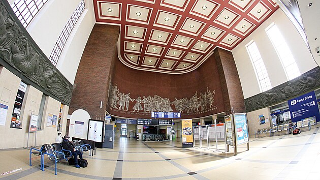 Monumentální vestibul olomouckého nádra�í, které je pátým nejv�t�ím v...
