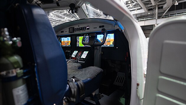 Kunovick� v�robce letadel Aircraft Industries slav� letos 90 let od zalo�en�. (�erven 2026)