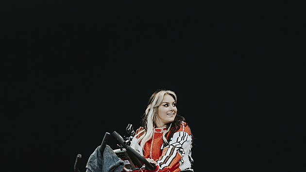 Ewa Farna na prvn�m ze t�� koncert� v Edenu. (13. �ervna 2026)