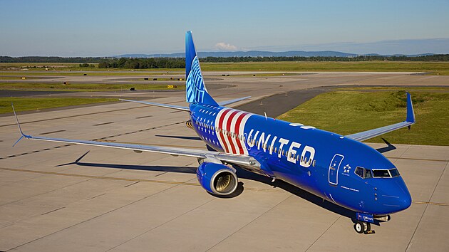United Airlines p�edstavily speci�ln� n�t�r k 250. v�ro�� vzniku USA. (15. 6. 2026)