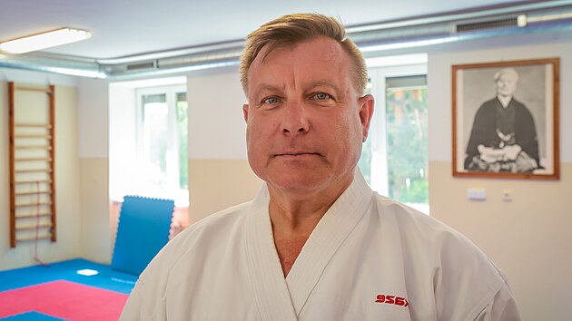 Martin Hermann České Budějovice'deki allkampf-jistu okuluna başkanlık ediyor