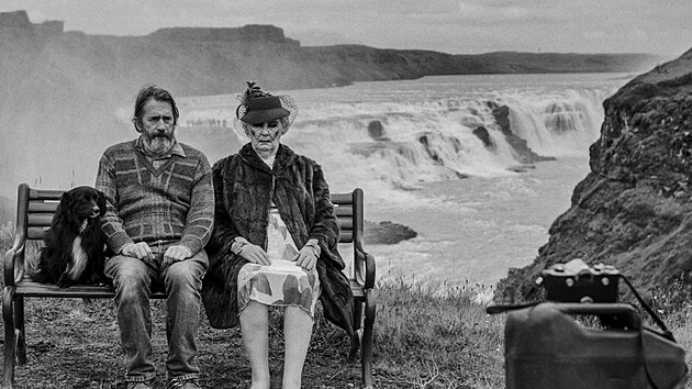 Annemle Yolda: İzlanda filminin konusu