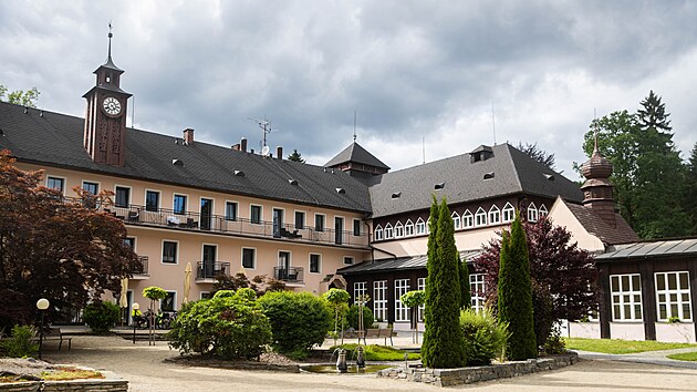 Vesnicí Olomouckého kraje roku 2026 jsou Velké Losiny. Na snímku místní lázn�...