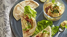 Hummus s pita chlebem