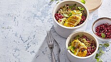 Bulgur s ku�ecím plátkem na kari a granátovým jablkem