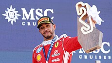 Lewis Hamilton slaví výhru ve Velké cen� Barcelony-Katalánska.
