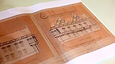 Architektonické skici radnice v n�kdej�ím N�meckém Brod�. Dokumenty tohoto typu...