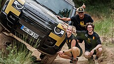 Trasa dostávala na limit Defender 110 Trophy Edition D350, i ú�astníky. A to je...