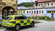 Litvínovská st�ední �kola Schola Humanitas vyv�sila �ernou vlajku a vzniklo...